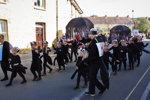 Castle Cary & Ansford Carnival Society - Childrens Carnival Procession